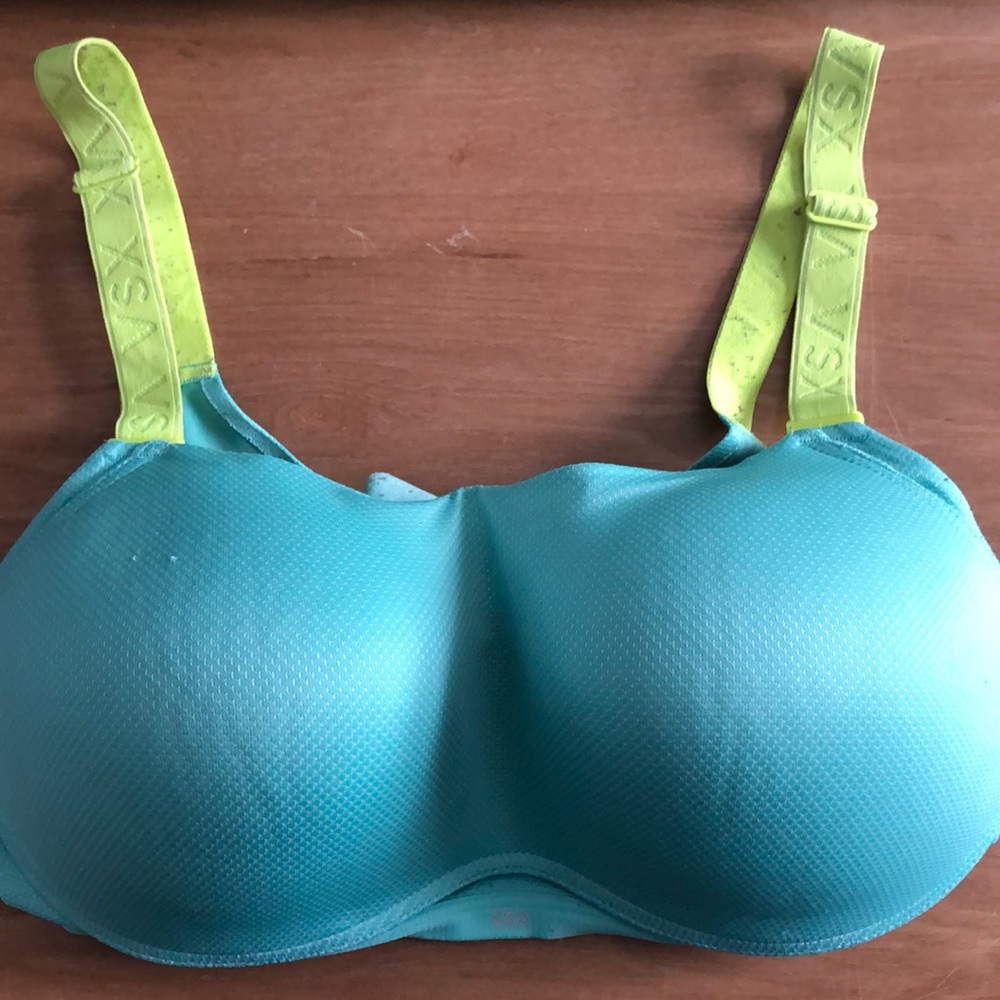 Victoria’s Secret sports bra
